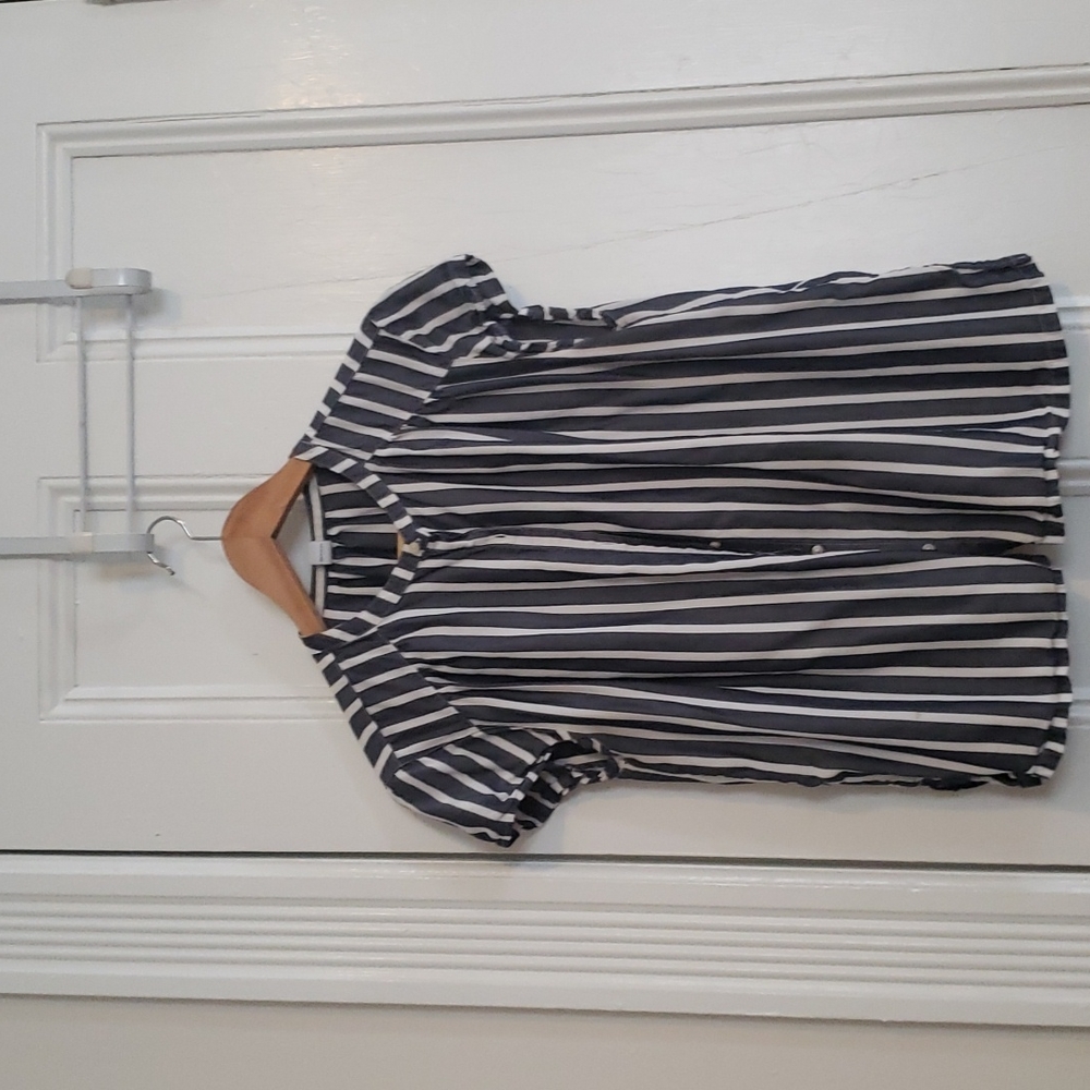 Old Navy short sleeve striped blouse M